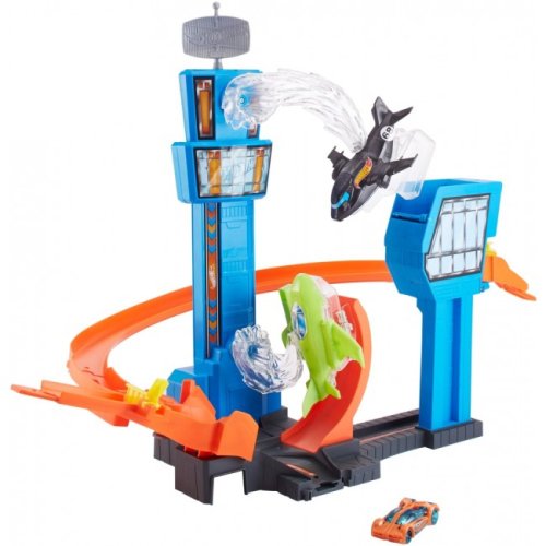 Игровой набор «Гонки в аэропорту" Hot Wheels