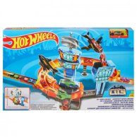 Игровой набор «Гонки в аэропорту" Hot Wheels