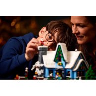 Lego Конструктор В ожидании Санты (10293)