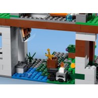 Конструктор Lego Minecraft Тренировочная база, 534 детали 21183
