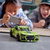 Конструктор Lego Technic Ford Mustang Shelby GT500, 544 детали 42138