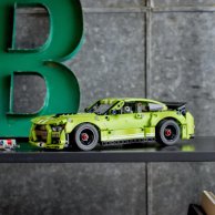 Конструктор Lego Technic Ford Mustang Shelby GT500, 544 детали 42138