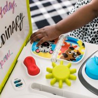 Центр игровой развивающий "Curiosity Table" 10345