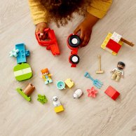 Конструктор LEGO® DUPLO Town Фермерский трактор и животные 27 деталей (10950)