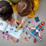 LEGO Marvel Avengers Вечеринка в штабе Человека-Паука 10784
