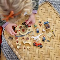 LEGO Jurassic World Преследование атроцираптора на мотоцикле 76945