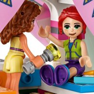 Конструктор Lego Friends  Кемпинг на природе (41392)
