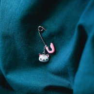 Серебряная булавка UmaUmi Котик 925 с лапкой 619559300603