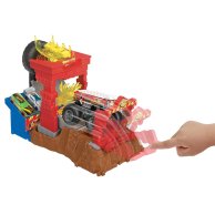 Игровой набор "Первое соревнование" серии "Тренировочная арена" Hot Wheels (в асс.) HNB87