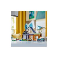 Конструктор Lego City Семейный дом и электромобиль, 462 детали 60398