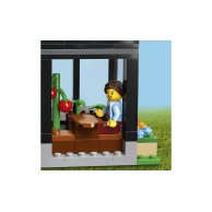 Конструктор Lego City Семейный дом и электромобиль, 462 детали 60398