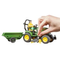 Игровой набор Bruder Садовый трактор John Deere с прицепом и фигуркой садовода 62104
