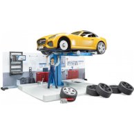 Игровой набор Bruder Автомастерская с фигуркой и аксессуарами 62110