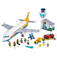 Конструктор Пассажирский самолет Lego City (60262)