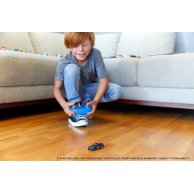Хот Уилс Перезаряжается радиоуправляемая гонка Ниссан 1/64 на пульте! Hot Wheels Nissan GTR GWB72