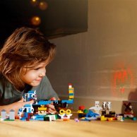 Lego Classic Конструктор Кубики и свет (11009)