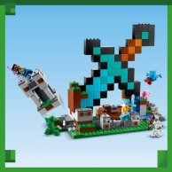 Конструктор Lego Minecraft Форпост с мечом, 427 деталей 21244