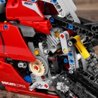 Конструктор Lego Technic Ducati Panigale V4 R, 646 деталей 42107