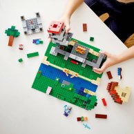 Lego Minecraft Верстак 3.0 (21161)