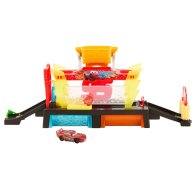 Игровой набор Disney Cars Автомойка с МакКвином Изменения цвета Тачки JBM70