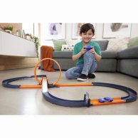 Игровой набор Hot Wheels с радиоуправляющей машинкой 1:64 Speed Challenge HXX45
