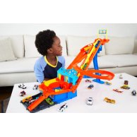 Игровой набор Mattel Гонки на американских горках Hot Wheels HDP04