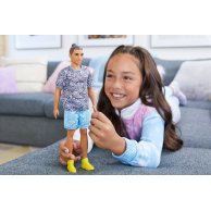 Кукла Кен "Модник" в футболке с узором пейсли Barbie HJT09