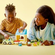 Конструктор Lego Duplo Семейный дом на колесах, 31 деталь 10986