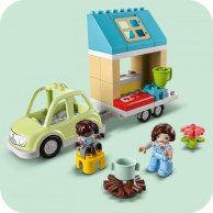 Конструктор Lego Duplo Семейный дом на колесах, 31 деталь 10986