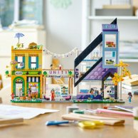 Конструктор Lego Friends Магазины в центре города, 2010 деталей 41732