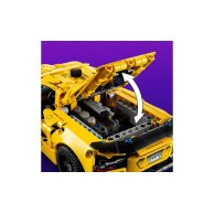 Конструктор Lego Technic Chevrolet Corvette Stingray, 732 детали 42205