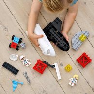 Конструктор LEGO® DUPLO Town Экспедиция на шаттле 23 деталей (10944)