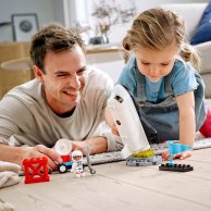 Конструктор LEGO® DUPLO Town Экспедиция на шаттле 23 деталей (10944)