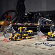 Конструктор LEGO® Technic Тяжелый экскаватор 569 деталей (42121)
